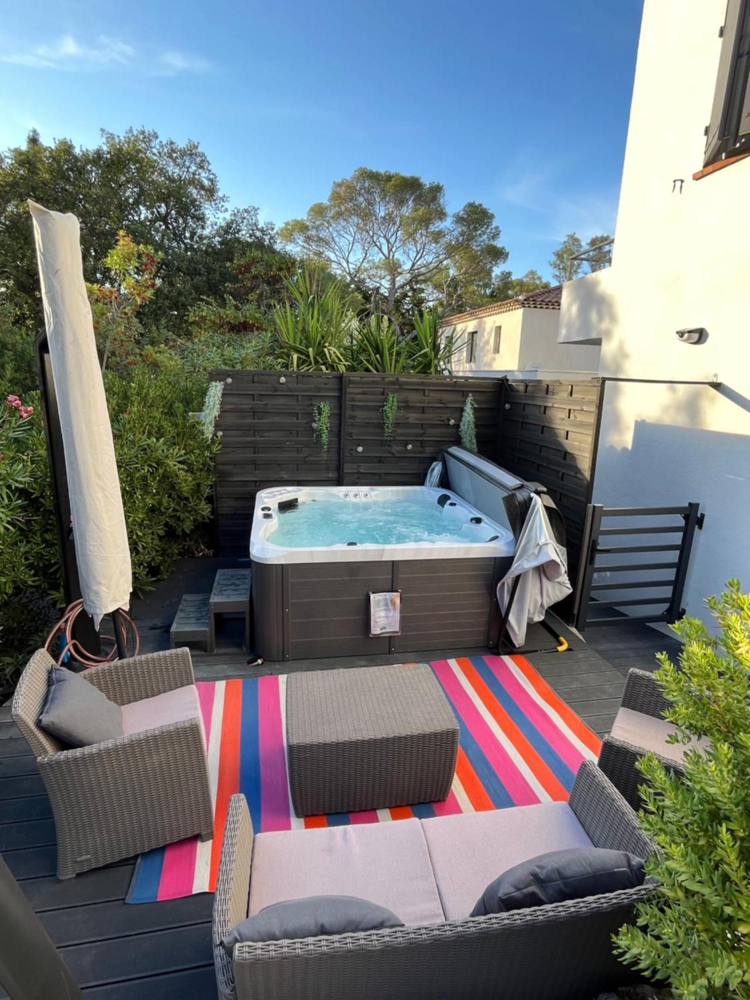 Villa Les Mimosas Spa-Jacuzzi Saint-Raphaël المظهر الخارجي الصورة
